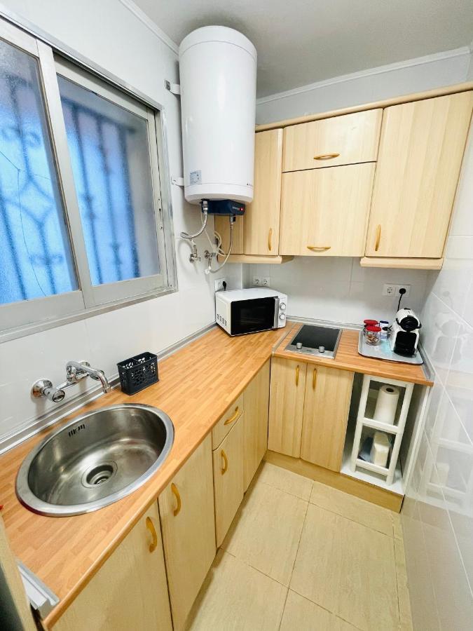 Renovado Apartamento En Zona Residencial A Pasos Del Mar サロウ エクステリア 写真