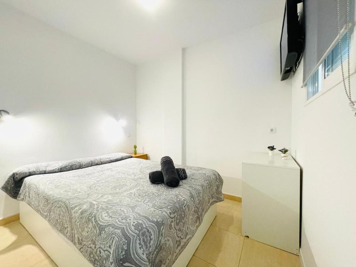 Renovado Apartamento En Zona Residencial A Pasos Del Mar サロウ エクステリア 写真